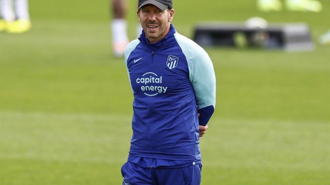 Diego Simeone, en el entrenamiento de este martes. EFE/Rodrigo Jimenez
