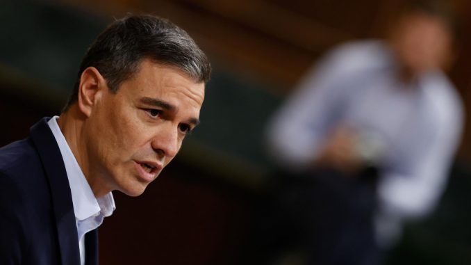 El presidente del Gobierno, Pedro Sánchez comparece este jueves en el Congreso para informar de las medidas económicas y sociales adoptadas ante la crisis provocada por la guerra en Ucrania y para dar cuenta de la reunión del último Consejo Europeo. EFE/ Javier Lizón
