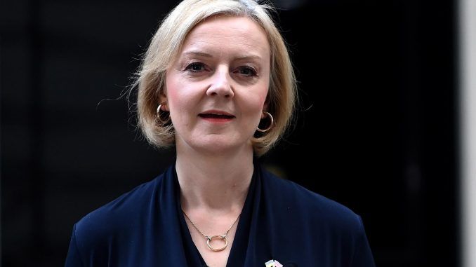 Imagen de archivo de la exprimera ministra británica, Liz Truss. EFE/EPA/ANDY RAIN
