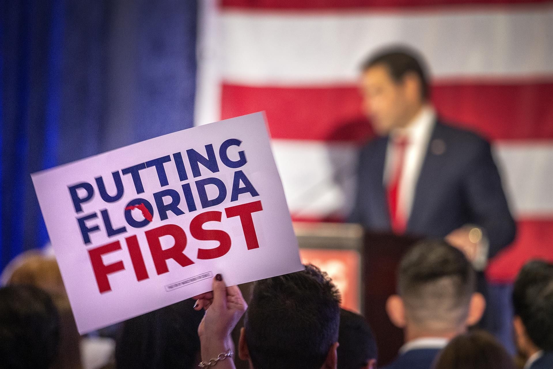 El senador Marco Rubio, reelegido para el Senado de Estados Unidos, habla en Miami, este 8 de noviembre de 2022. EFE/EPA/Cristóbal Herrera
