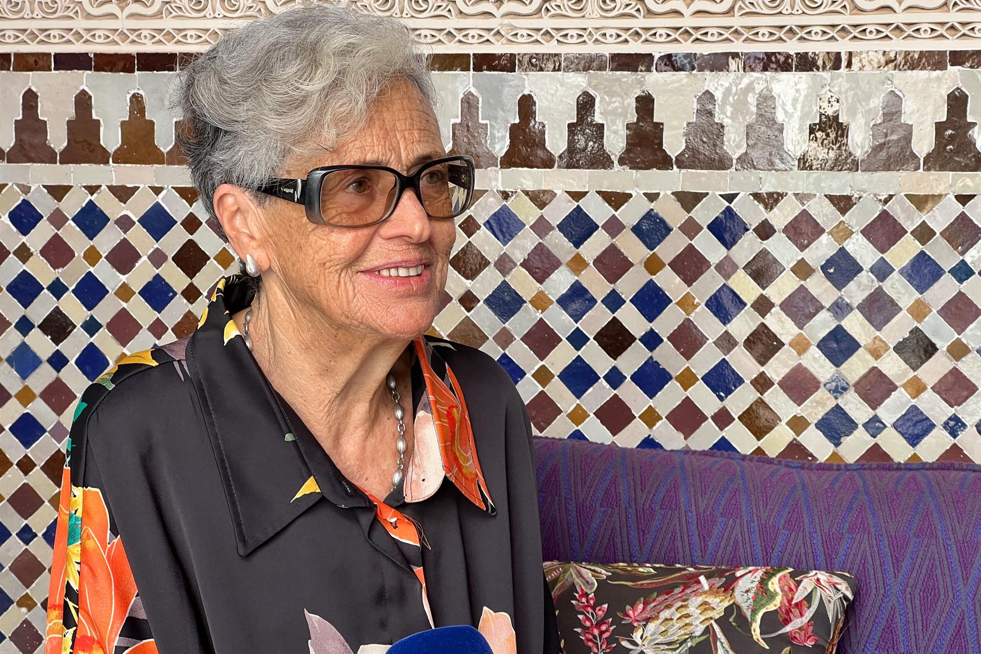 La directora de cine marroquí Farida Benliazid mantiene una entrevista con la Agencia EFE en Marrakech  (Marruecos). EFE/ Mohamed Siali
