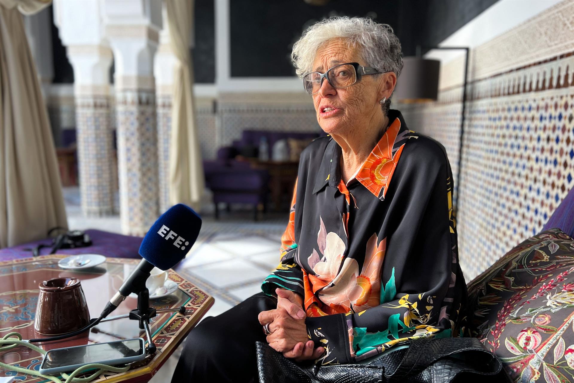 La directora de cine marroquí Farida Benliazid mantiene una entrevista con la Agencia EFE en Marrakech  (Marruecos). EFE/ Mohamed Siali
