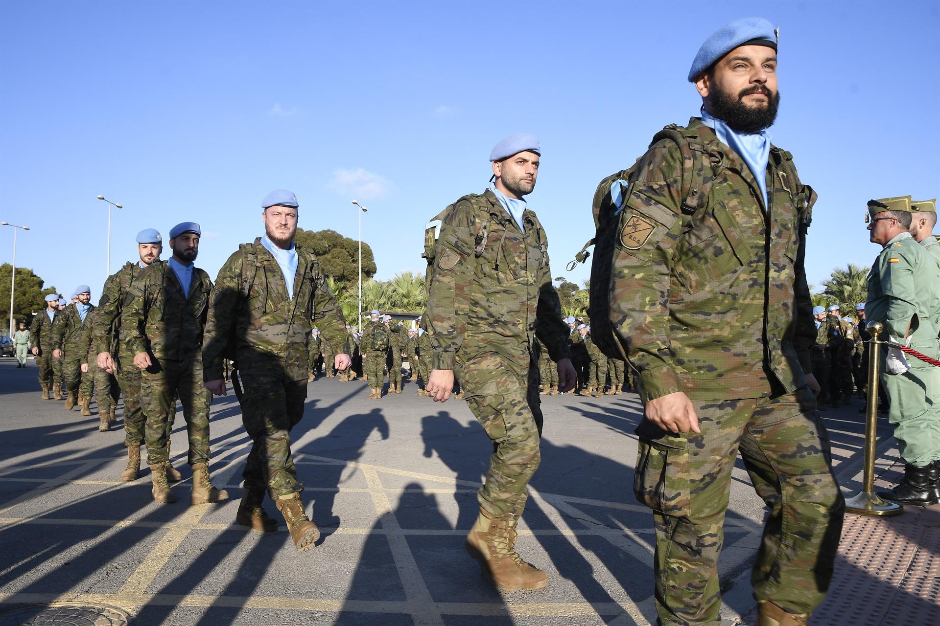 La primera rotación de 260 militares del contingente Brigada de Líbano XXXII (Brilib XXXVIII), que participa en la misión Libre Hidalgo, parten este domingo por la tarde desde Almería al Líbano. EFE/Carlos Barba
