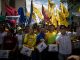 Personas opositoras al Gobierno nacional participan en una manifestación durante un acto conmemorativo al Día de la Juventud hoy, en Caracas (Venezuela). EFE/Miguel Gutiérrez