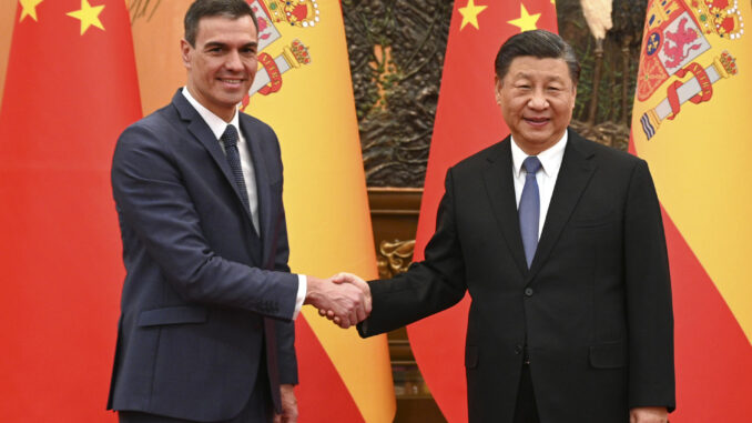 El presidente del Gobierno español, Pedro Sánchez, y el presidente de China, Xi Jinping. EFE/ Moncloa/ Borja Puig De La Bellacasa - SOLO USO EDITORIAL
