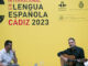 El músico Jorge Drexler (d) y el director teatral Ignacio García en el escenario en el IX Congreso Internacional de la Lengua de Cádiz, en el Aulario La Bomba. EFE/Jorge Zapata