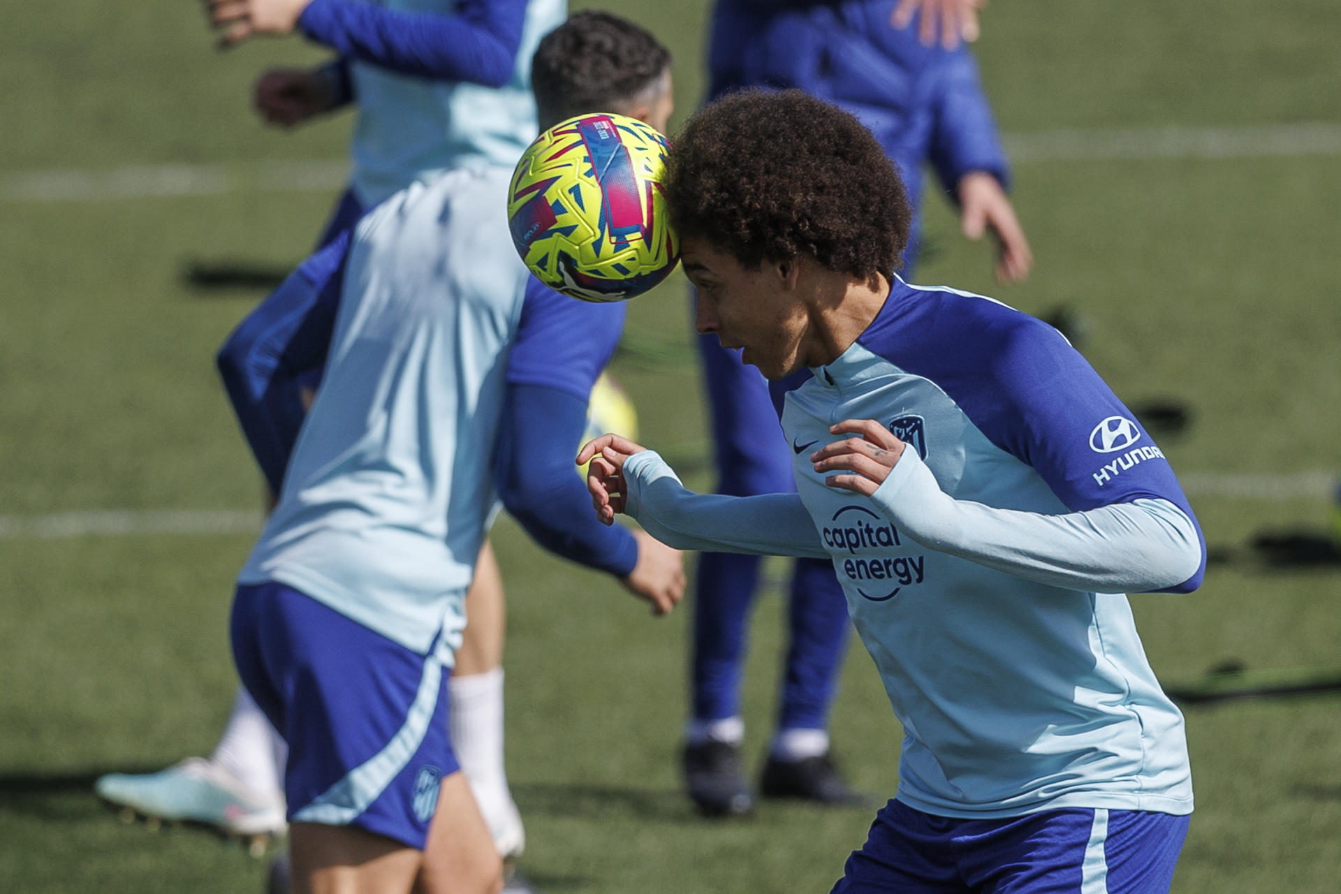 Axel Witsel, en el entrenamiento de este jueves. EFE/Rodrigo Jiménez
