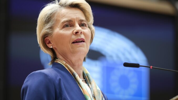 La presidenta de la Comisión Europea, Ursula von der Leyen. EFE/EPA/OLIVIER HOSLET
