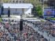 Asistentes a la misa presidida por el papa Francisco en la plaza Kossuth Lajos de Budapest. EFE/EPA/Tibor Illyes HUNGARY OUT