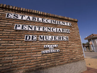 Imagen de archivo de la fachada del Centro Penitenciario de Mujeres de Alcalá de Guadaíra (Sevilla), donde ingresará la mujer detenida en la capital hispalense en relación con la muerte de su bebé recién nacido. EFE/ Rafa Alcaide