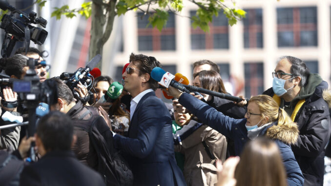 El empresario Luis Medina a su llegada al Juzgado de Instrucción número 47 de Madrid, el pasado 25 de abril de 2022. EFE/Sergio Pérez
