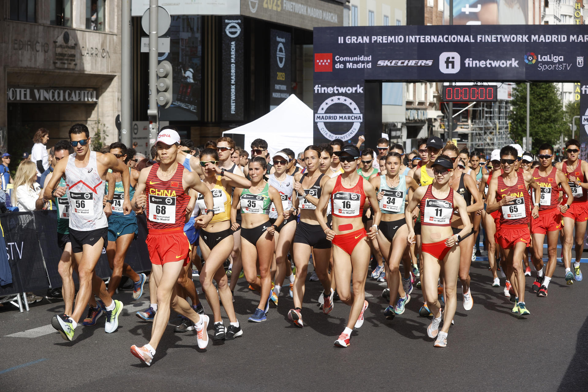 Participantes en el Gran Premio Internacional de Marcha celebrado este domingo en Madrid. EFE/ Juan Carlos Hidalgo
