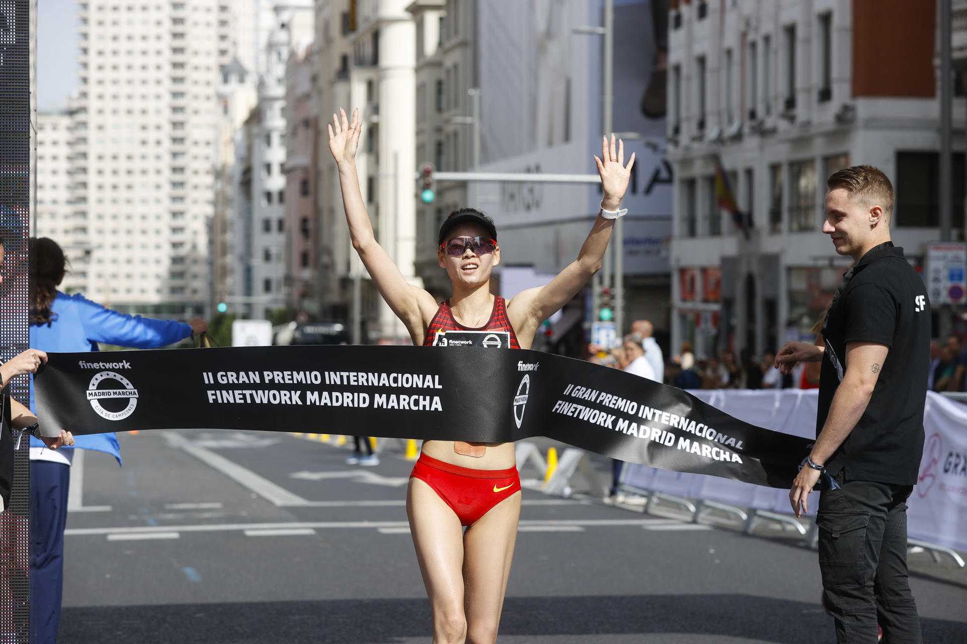 La atleta china Jianyu Yang, vencedora del Gran Premio Internacional de Marcha que se disputó hoy en Madrid.EFE/ Juan Carlos Hidalgo
