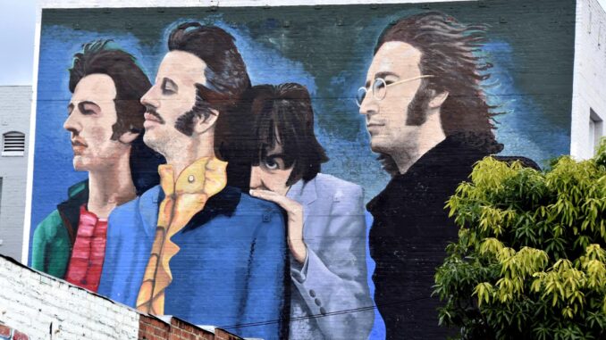 Imagen de archivo de un mural de "The beatles" en una calle de Hollywood, en California (EEUU).- EFE/Iván Mejía
