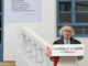 El poeta Antonio Colinas interviene durante la inauguración de la Casa de la Poesía, este lunes en La Bañeza (León). EFE/J.Casares