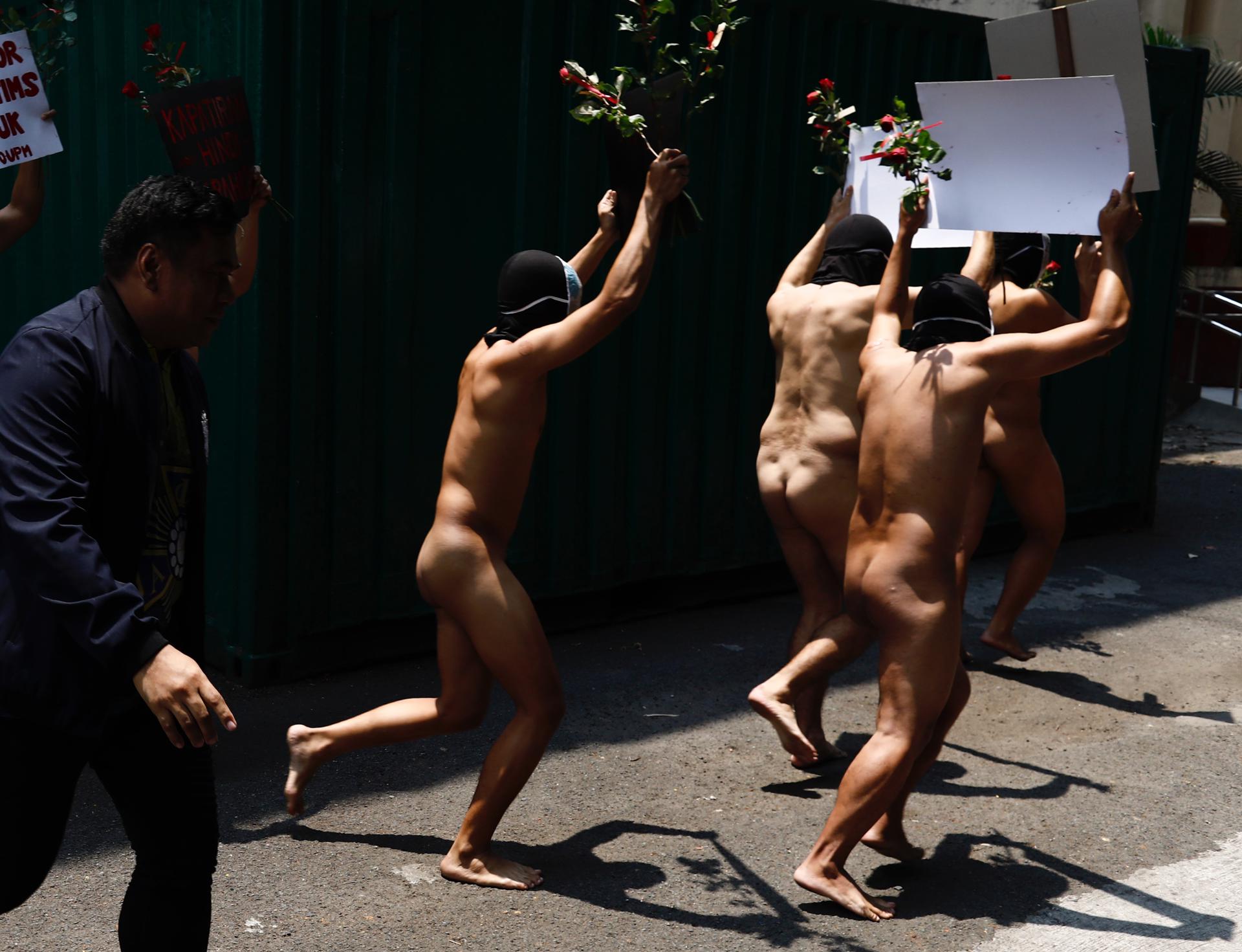 Protesta de estudiantes filipinos contra las novatadas. EFE/EPA/FRANCIS R. MALASIG
