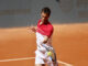 El tenista español Albert Ramos-Viñolas devuelve la bola al bielorruso Illya Ivashka durante las primeras rondas del Masters 1000 de Madrid que se celebra en la Caja Mágica. EFE/ Rodrigo Jiménez