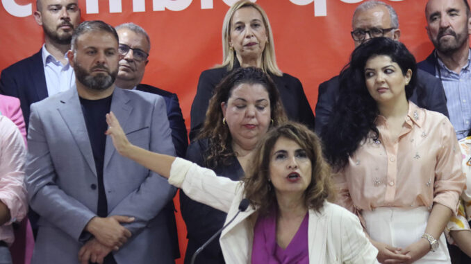 La ministra de Hacienda, María Jesús Montero, durante un reciente acto electoral. EFE / Reduan.
