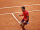 El tenista español Bernabé Zapata celebra ante el ruso Roman Safiullin durante el partido de ronda de 32 del Mutua Madrid Open de tenis que se celebra en la Caja Mágica en Madrid. EFE/ Rodrigo Jimenez