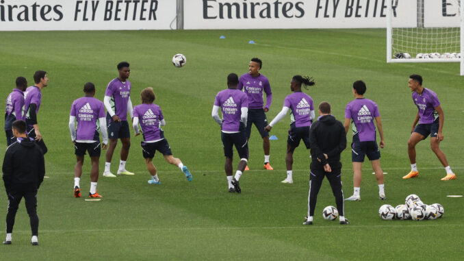 El Real Madrid entrena en Valdebebas para preparar su partido de la 37ª jornada de LaLiga Santander contra el Sevilla. EFE/ J.J. Guillén
