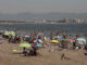 Vista general de la playa de las Arenas de Valencia. EFE/Ana Escobar