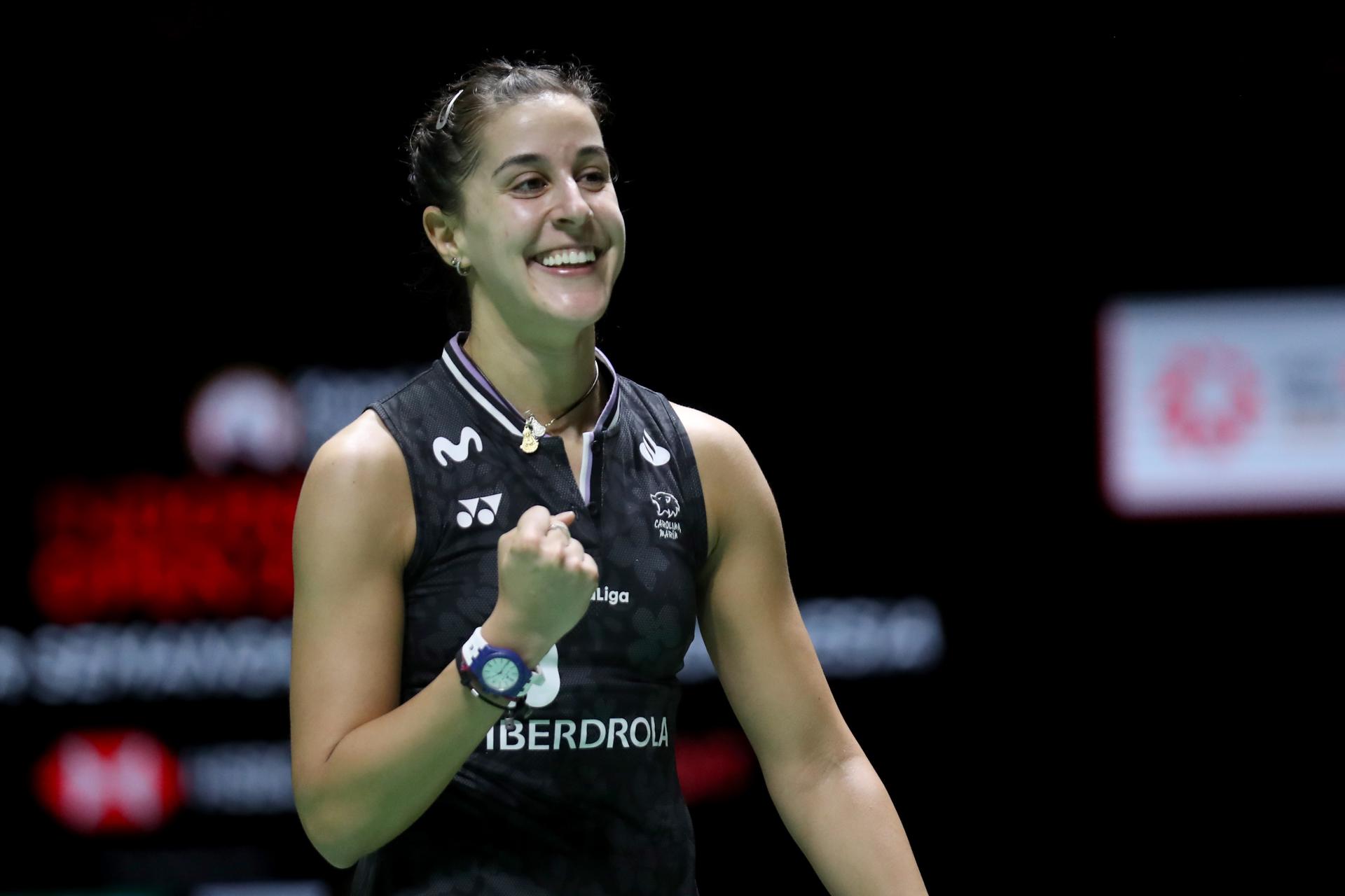 La española Carolina Marín celebra un punto en su partido de semifinales del Abierto de Indonesia. EFE/EPA/BAGUS INDAHONO
