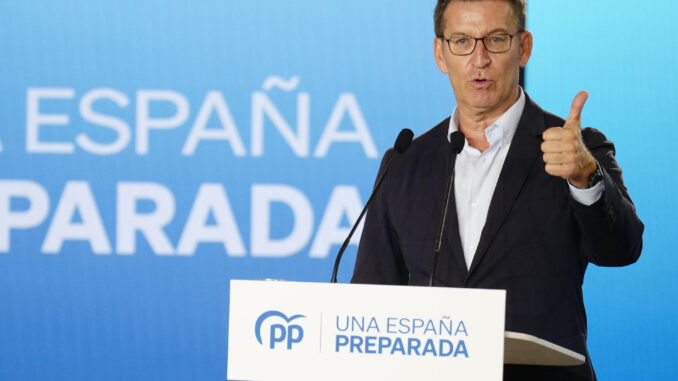 Imagen de esta semana del presidente del Partido Popular, Alberto Núñez Feijóo, durante un acto de partido. EFE/Enric Fontcuberta
