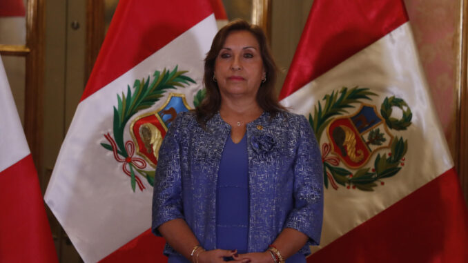 Fotografía de archivo de la presidenta de Perú, Dina Boluarte. EFE/ Paolo Aguilar
