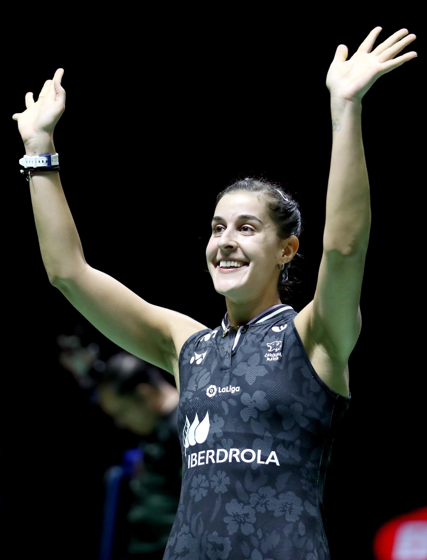 Carolina Marín celebra su pase a la final del Abierto de Indonesia. EFE/EPA/BAGUS INDAHONO
