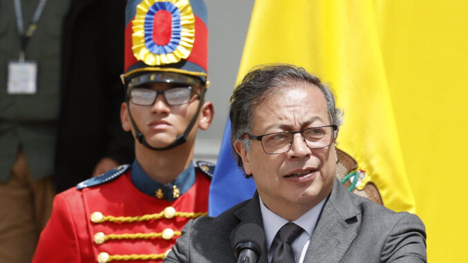 El presidente de Colombia Gustavo Petro, en una fotografía de archivo.  EFE/ Mauricio Dueñas Castañeda
