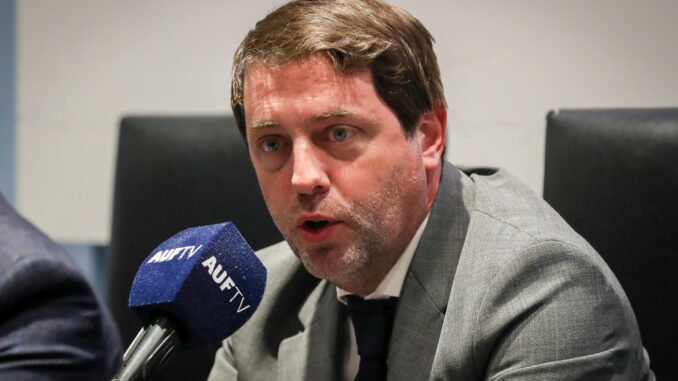 Fotografía de archivo del presidente de la Asociación Uruguaya de Fútbol, Ignacio Alonso. EFE/ Raúl Martínez
