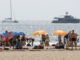 En la imagen la playa de la Malvarrosa, en Valencia, a primeras horas del día. EFE/ Kai Forsterling