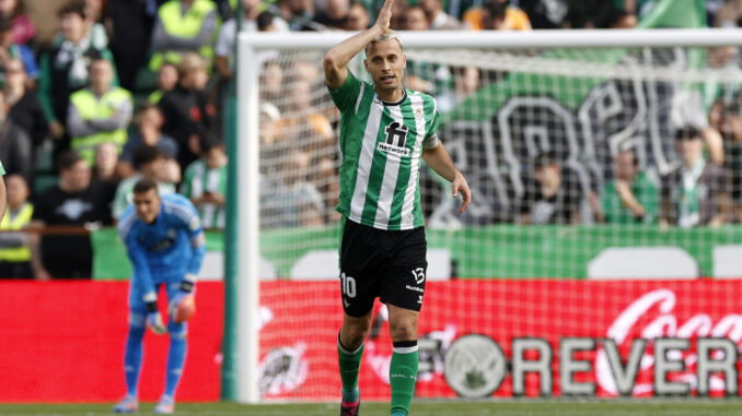 El centrocampista, Sergio Canales, en una foto de archivo. EFE/Julio Muñoz
