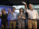 El presidente del PPCV y president de la Generalitat, Carlos Mazón (2i); la presidenta de la Comunidad de Madrid, Isabel Díaz Ayuso (2d); la alcaldesa de València, María José Catalá (i), y el vicesecretario nacional del PP y eurodiputado, Esteban González Pons (d) durante el encuentro que mantienen con militantes y simpatizantes del Partido Popular de la Comunitat Valenciana, este domingo en Valencia. EFE/ Kai Forsterling