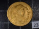 Vista de una de las monedas de oro romanas restauradas por l'Institut Valencià de Conservació i Restauració (IVACR+i) que data de la segunda mitad del siglo IV y de principios del V de nuestra era y que han sido halladas en la zona del Portitxol de Xàbia, este lunes en Alicante. EFE/ Ayuntamiento de Xàbia SOLO USO EDITORIAL/SOLO DISPONIBLE PARA ILUSTRAR LA NOTICIA QUE ACOMPAÑA (CRÉDITO OBLIGATORIO)