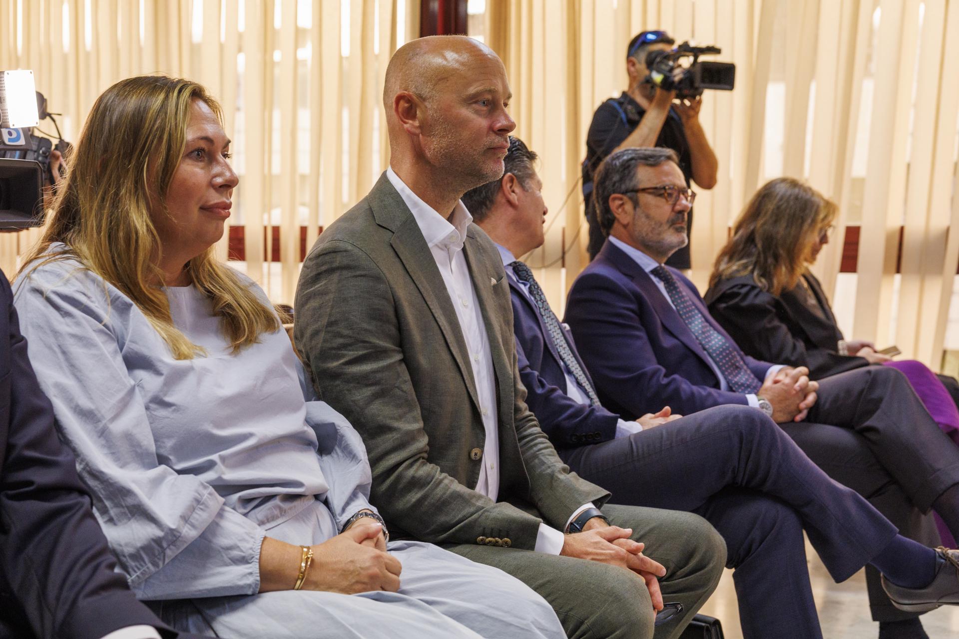 Vista de la sala del juzgado de Primera Instancia número 11 de Sevilla, donde este martes ha comenzado el juicio en el que la Junta de Andalucía reclama casi 90 millones de euros a la empresa sueca Boliden por los daños ocasionados en el vertido tóxico de la mina de Aznalcóllar en abril de 1998. EFE/Julio Muñoz
