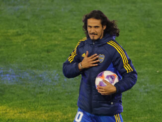 El delantero uruguayo Edinson Cavani durante su presentación. EFE/ Juan Ignacio Roncoroni