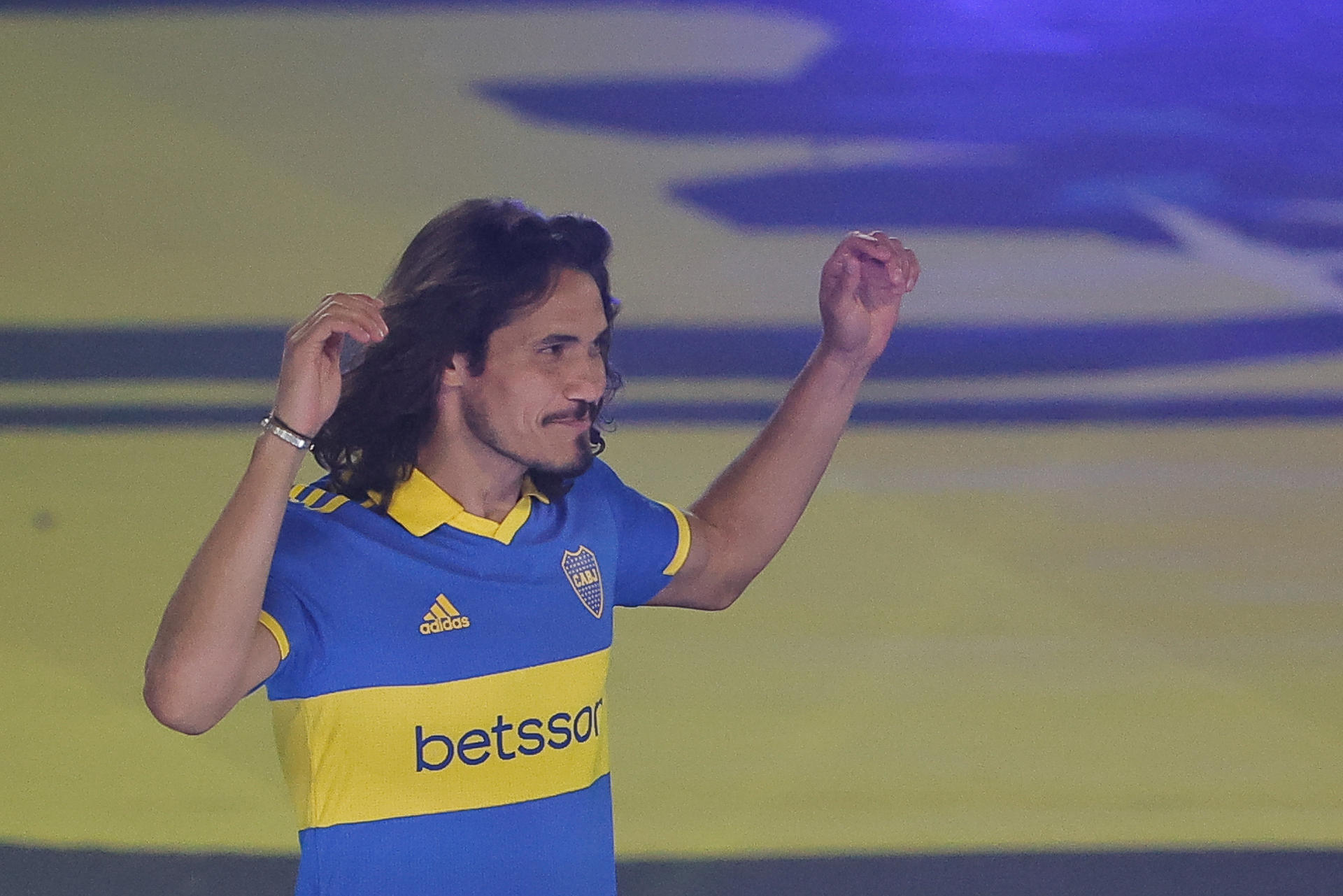 El delantero uruguayo Edinson Cavani durante su presentación oficial como futbolista de Boca Juniors, hoy en Buenos Aires (Argentina). EFE/ Juan Ignacio Roncoroni
