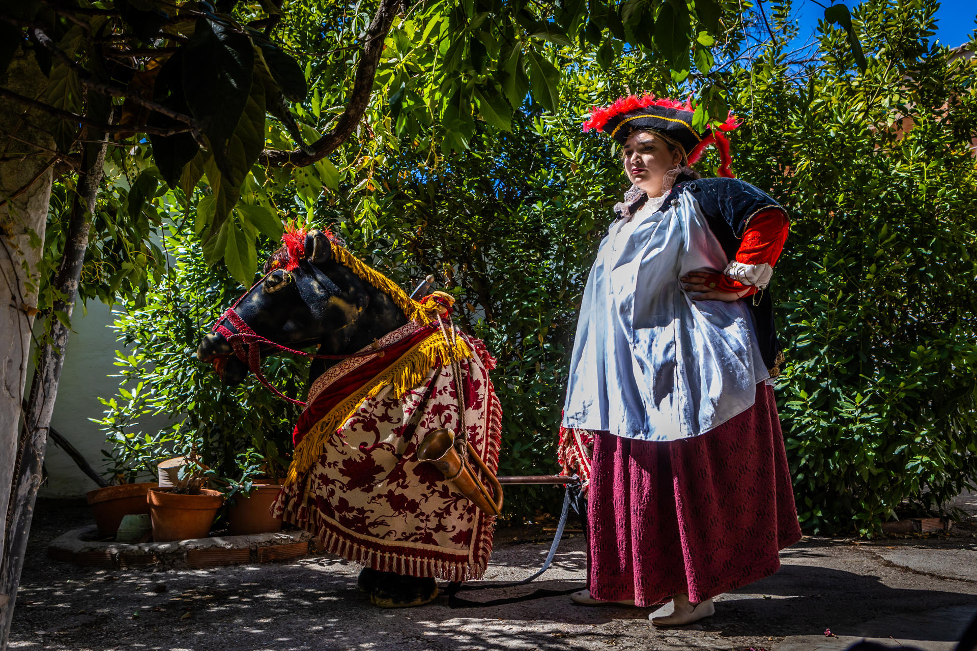 Ciento treinta voluntarios y 80 representaciones en 12 espacios diferentes, en la calle y bajo el suelo, es el resumen en cifras del XXV Festival Celestina La España de Rojas que acoge el municipio toledano de La Puebla de Montalbán del 18 al 27 de agosto, con el amor al teatro y los voluntarios como secretos para cumplir un cuarto de siglo. EFE/Ángeles Visdómine
