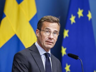 El primer ministro de Suecia, Ulf Kristersson, habla durante una conferencia de prensa sobre las medidas para proteger a los ciudadanos suecos, en Estocolmo, Suecia, el 1 de agosto de 2023. EFE/EPA/CAISA RASMUSSEN SWEDEN OUT