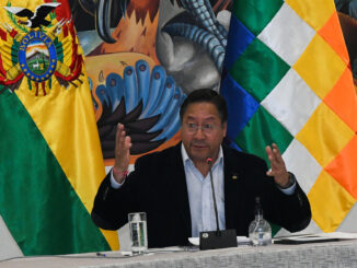 El presidente de Bolivia Luis Arce habla hoy, durante una rueda de prensa, en Casa Grande, en La Paz (Bolivia). EFE/STR