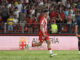 El centrocampista de la U.D. Almería Sergio Arribas celebra su gol ante el Valencia C.F., durante el partido correspondiente a la jornada 6 de LaLiga celebrado esta noche en Power Horse Stadium de Almería. EFE/Carlos Barba