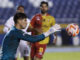 Aaron Cruz portero de Herediano atrapa un balón hoy, en un partido de la Copa Centroamericana entre Comunicaciones FC y Herediano en el estadio Doroteo Gamuch Flores en Ciudad de Guatemala (Guatemala). EFE/ Esteban Biba