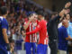 El defensa del Atlético de Madrid Caglar Soyuncu (2-i) sustituye a Álvaro Morata (3-i) en una foto de archivo. EFE/Juan Carlos Hidalgo