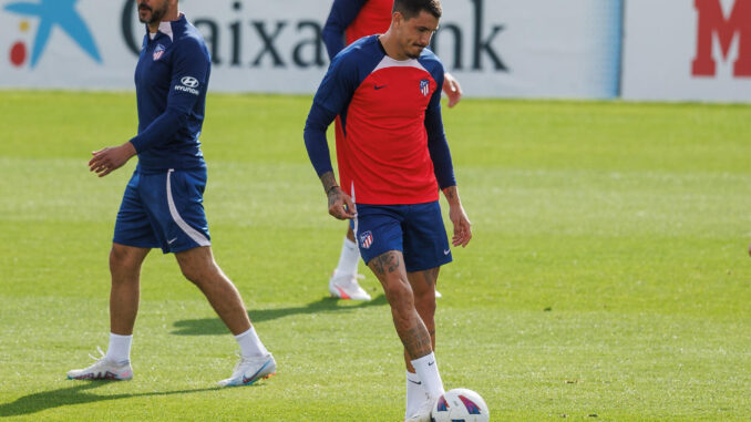 Giménez, en el entrenamiento de este viernes. EFE/Rodrigo Jiménez
