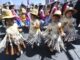 Niños participan en un desfile folclórico hoy, en La Paz (Bolivia). EFE/ Stringer