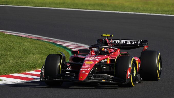 El piloto español Carlos Sainz, de Ferrari, en acción durante al Gran Premio de Japón. EFE/EPA/FRANCK ROBICHON
