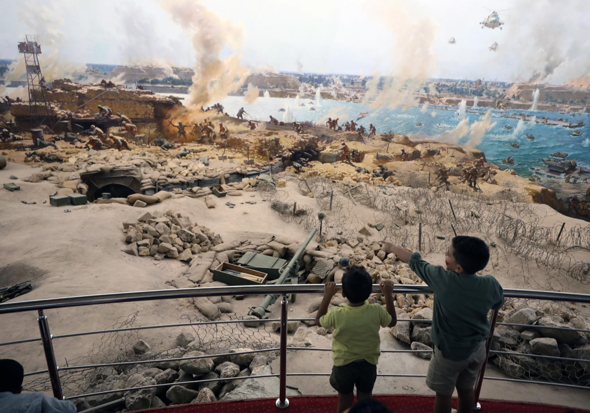 Celebración del 50 aniversario del conflicto del Yom Kipur (1973) en el Museo de la Guerra en el Cairo. EFE/EPA/KHALED ELFIQI
