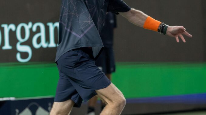 El ruso Andrey Rublev tras perder la final contra el polaco Hubert Hurkacz en el Másters 1000 de Shanghai. EFE/EPA/ALEX PLAVEVSKI
