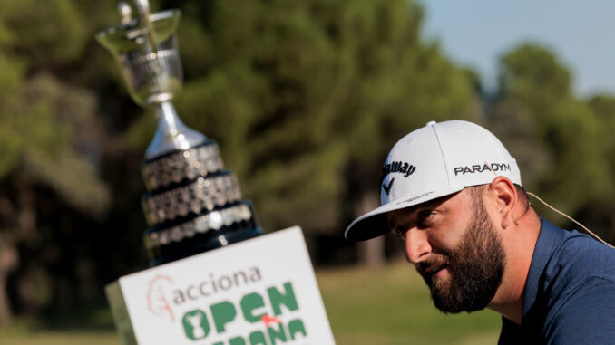 El golfista español Jon Rahm, número tres del mundo, asiste a la presentación del torneo Acciona Open de España de golf en el Club de Campo Villa de Madrid. EFE/ Sergio Pérez
